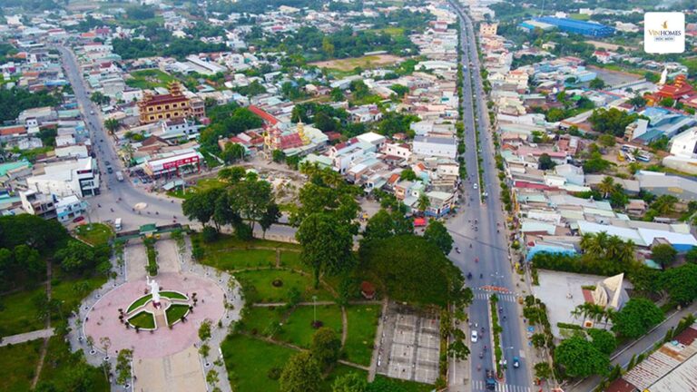 Xu Hướng Dịch Chuyển Dân Cư: Vinhomes Hóc Môn Có Phải Điểm Đến Mới?