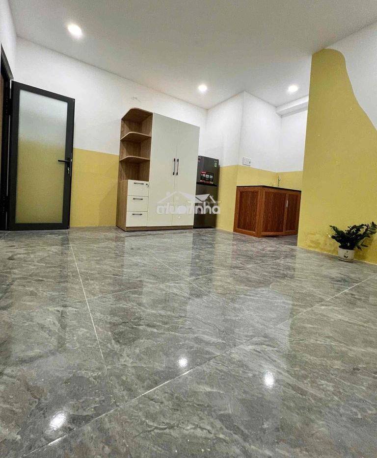 image-khu-tro-sinh-vien-fpt-quan-9-tim-phong-thue-tien-loi-gia-tot-2026-00